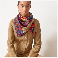 scarf-90--003535S 05-worn-7-50-0-2048-2048.jpg