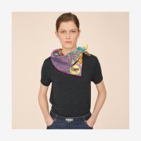scarf-90--003535S 08-worn-6-300-0-2048-2048.jpg