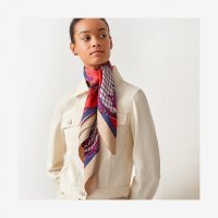 scarf-90--071729S 09-worn-7-300-0-2048-2048.jpg