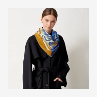 scarf-90--073594S 08-worn-7-300-0-2048-2048.jpg