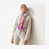 scarf-140--243373S 07-worn-7-300-0-2048-2048.jpg