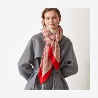 scarf-140--243373S 08-worn-7-300-0-2048-2048.jpg