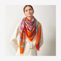 scarf-140--243433S 16-worn-7-300-0-2048-2048.jpg