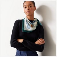 scarf-70---983588S 01-worn-7-50-0-2048-2048.jpg