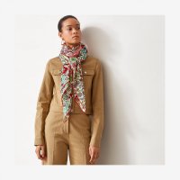 scarf-140--243534S 05-worn-7-300-0-2048-2048.jpg