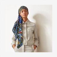 scarf-140--243534S 07-worn-7-300-0-2048-2048.jpg