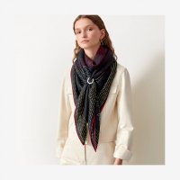 scarf-140--243580S 07-worn-7-300-0-2048-2048.jpg