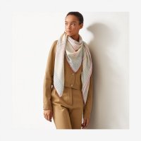 scarf-140--243580S 10-worn-7-300-0-2048-2048.jpg