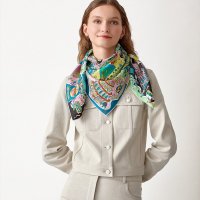 exposition-universelle-scarf-90--003536S 03-worn.jpg