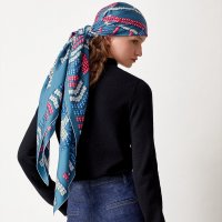 kelly-en-perles-wash-scarf-140--652552S 14-worn.jpg