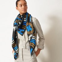 kelly-en-perles-wash-scarf-140--652552S 15-worn.jpg