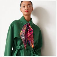 scarf-90--003541S 02-worn-7-50-0-2048-2048.jpg