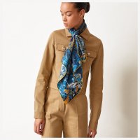 scarf-90--003541S 03-worn-7-50-0-2048-2048.jpg