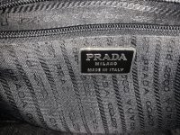 prada_vintage_nylon_1592162014_bdc4bcd6_progressive.jpg