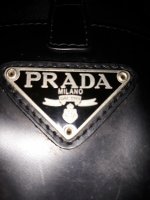 prada_vintage_nylon_1592162014_b5979366_progressive.jpg