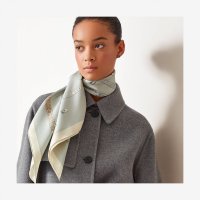 scarf-90--003457S 17-worn-7-300-0-2048-2048.jpg