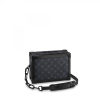 louis-vuitton--M44730_PM2_Front view.jpg louis-vuitton--M44730_PM2_Front view.jpg