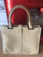 Gucci (1).jpg