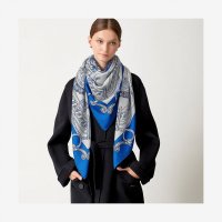 scarf-140--243579S 22-worn-7-300-0-2048-2048.jpg