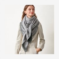 draperie-cachemire-shawl-140--229978S 16-worn-7-300-0-2048-2048.jpg