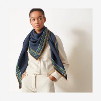 scarf-140--213600S 06-worn-7-300-0-2048-2048.jpg