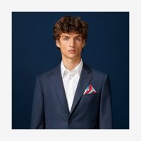 harnais-de-cabriolet-pocket-square-45--803160T 22-worn-7-300-0-2048-2048.jpg