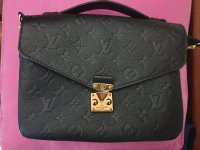 pochette metis crooked lock