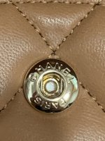 Button Chanel 16 b.jpg