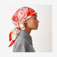 scarf-90--003533S 23-worn-7-300-0-2048-2048.jpg