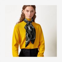 scarf-90--003533S 24-worn-7-300-0-2048-2048.jpg