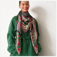scarf-140--433138S 01-worn-7-50-0-2048-2048.jpg