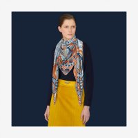 scarf-140--433138S 04-worn-6-300-0-2048-2048.jpg
