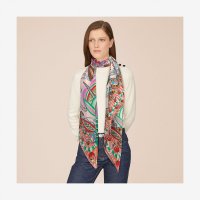 scarf-140--433138S 05-worn-6-300-0-2048-2048.jpg