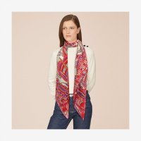 scarf-140--433138S 08-worn-6-300-0-2048-2048.jpg