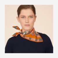 scarf-45--892552S 07-worn.jpg