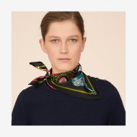scarf-45--893502S 01-worn.jpg