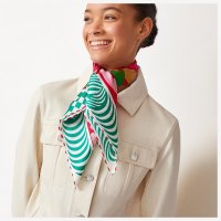 scarf-70---983563S 05-worn.jpg
