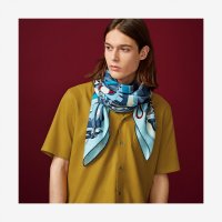 scarf-140--553562T 16-worn.jpg