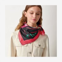 scarf-90--982355S 05-worn-7-300-0-2048-2048.jpg