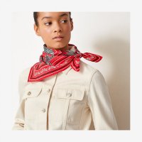 bandana-55-les-rubans-du-cheval--043583S 03-worn-7-300-0-2048-2048.jpg