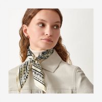 bandana-55-les-rubans-du-cheval--043583S 04-worn-7-300-0-2048-2048.jpg