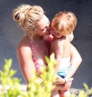 britneys_a072108_400.jpg