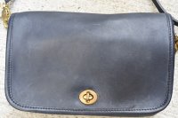 vintage coach turnlock bag - 1.jpg