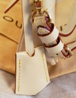suhali lockit clutch key clochette.jpg suhali lockit clutch key clochette.jpg
