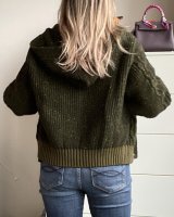 Cardigan_3.jpg