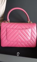 chanel_19c_trendy_cc_chevron_p_1594974092_dfcca389_progressive.jpg