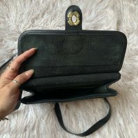 sandela-66 fake coach H4B-0516 turnlock.jpg
