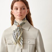 bandana-55-grand-carrosse--043584S 04-worn-7-0-0-1100-1100_b.jpg
