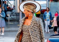 queen-maxima-in-oscar-de-la-renta-7.jpg