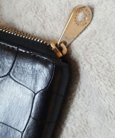 Zipper Pull.jpg